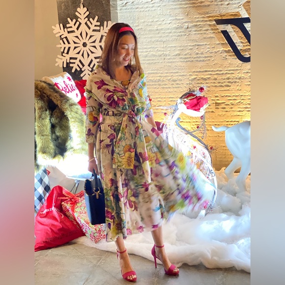 Meet your Posher, Sophia - Picture 5 of 5